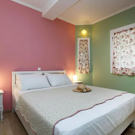 Fioro Old Town Apartment *