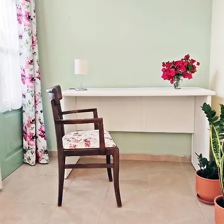 Fioro Old Town House 4 Pax Center 公寓 *