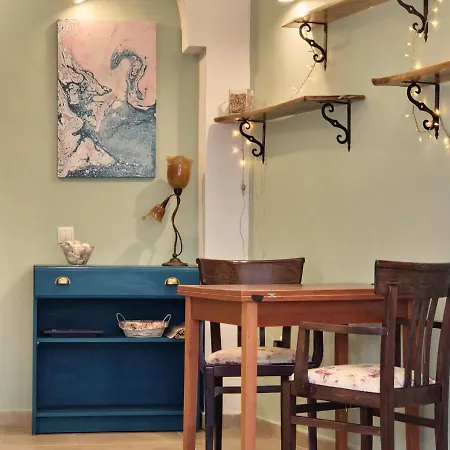 Fioro Old Town House 4 Pax Center 公寓